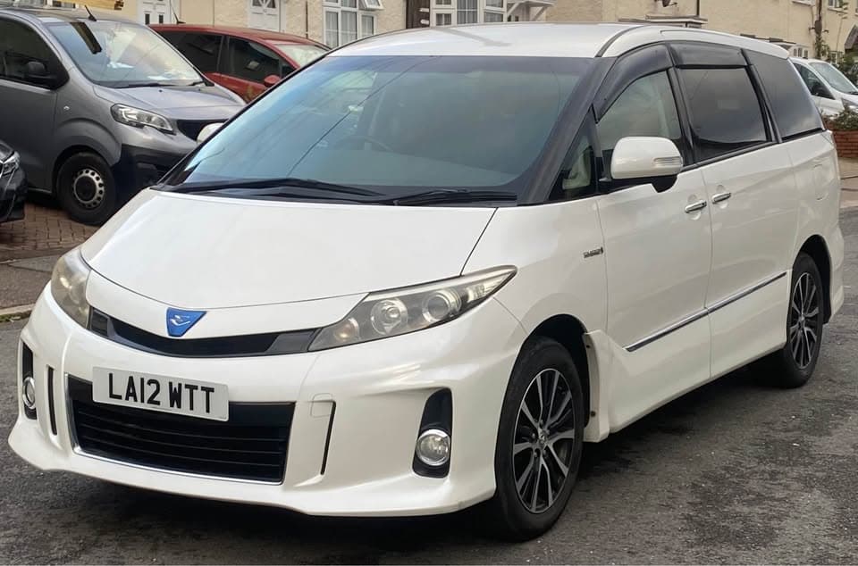 2012 Toyota Estima Hybrid